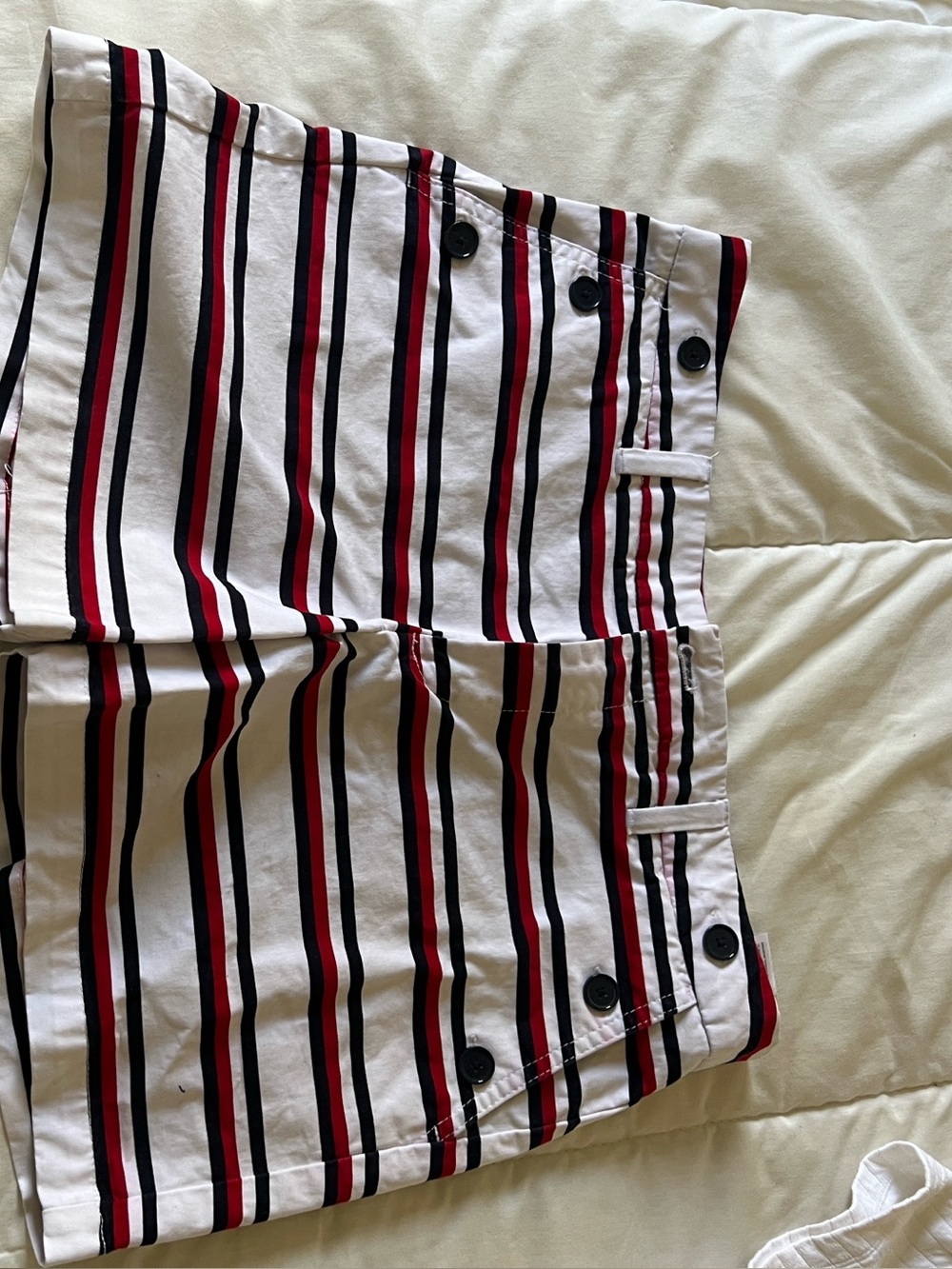 Tommy Hilfiger White Shorts with Red & bleu Stripes